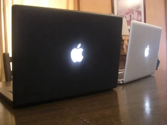 Macbook glowing apple logo
